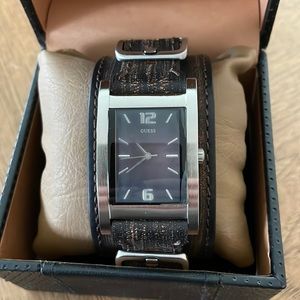 Men’s leather watch